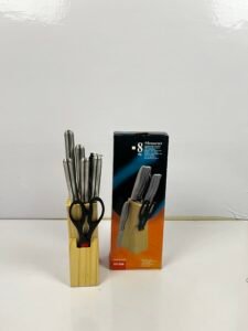 8-Piece Messer Set – Stainless Steel Knives with Wooden Block Pakistan