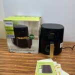 Philips Air Fryer with 4.1L capacity and 0.8kg basket weight